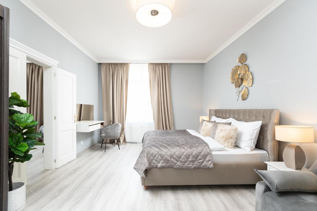 Apartmán Luxury 150m2 On Wencelas Square With Private Garage